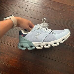 On Cloud shoes- slight use, worn a couple times